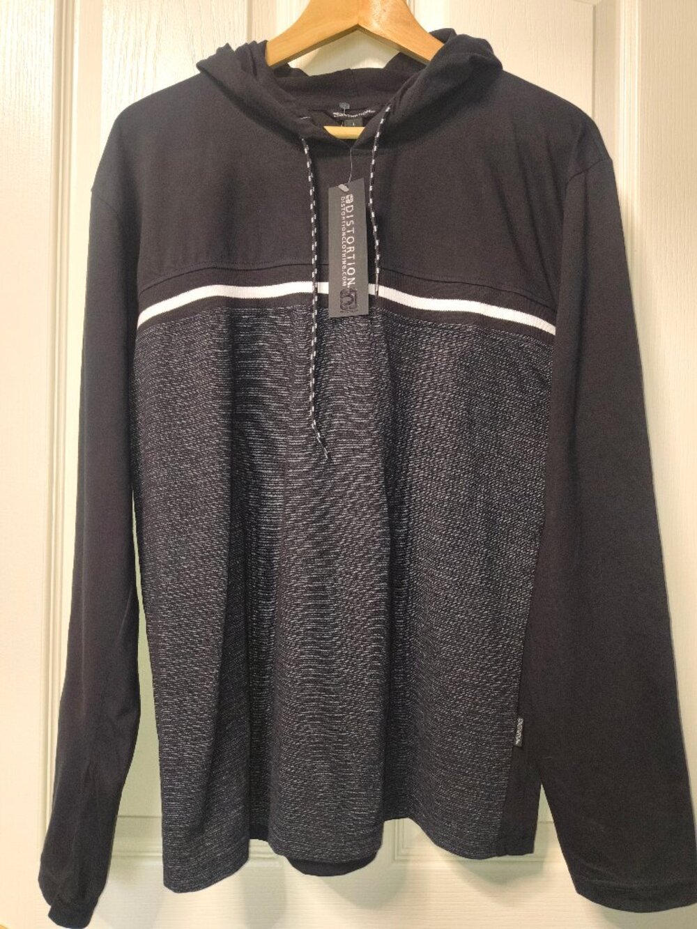 Distortion Men's Hooded Long Sleeve Shirt Black Charcoal Stripe Size L
